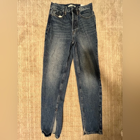 Ultra high rise, slim jeans, brand new - Picture 2 of 6